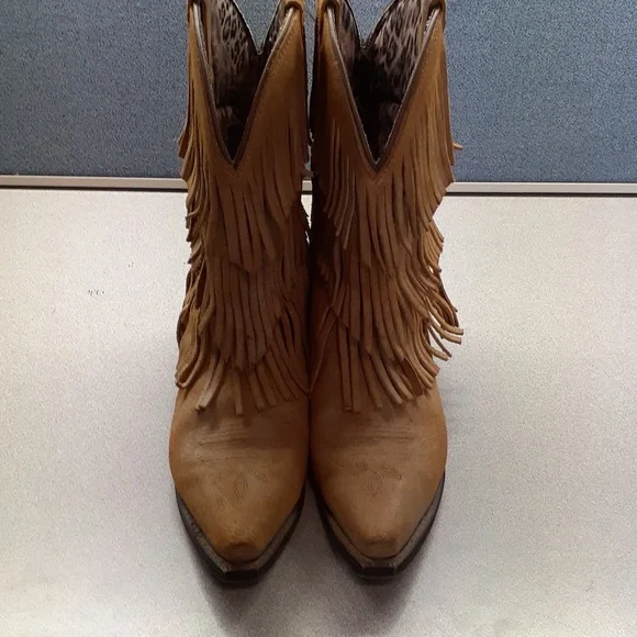 Dingo Brown Fringed Heeled Boots - Picture 6 of 8